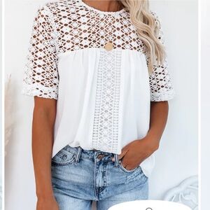 Vici RUSSIAN RIVER CROCHET
PANEL BLOUSE Sz M 
 bin 41